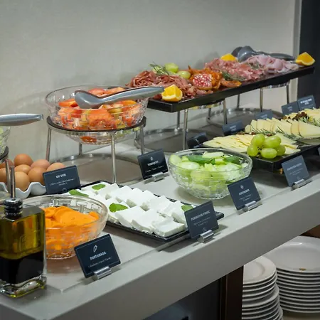 Suizo Hotell 3*