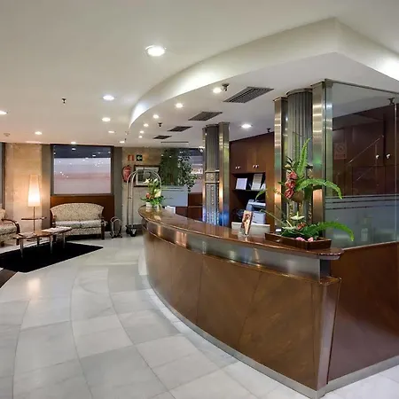 Hotell Suizo 3*